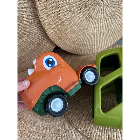 Dinosaur Dump truck toy - Picture 9 of 12